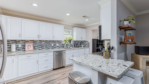Houston null-story, 3-bed 5715 Firenza Drive-idx