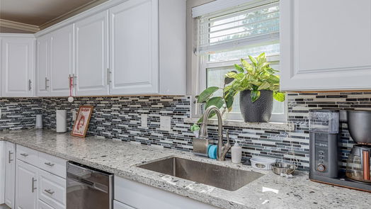 Houston null-story, 3-bed 5715 Firenza Drive-idx
