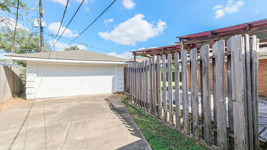 Houston 1-story, 3-bed 4826 Spellman Road-idx