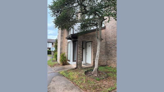 Houston 2-story, 2-bed 6633 W Airport Boulevard 704-idx