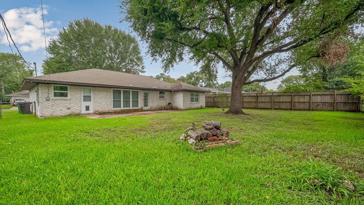 Houston null-story, 3-bed 4811 Stillbrooke Drive-idx