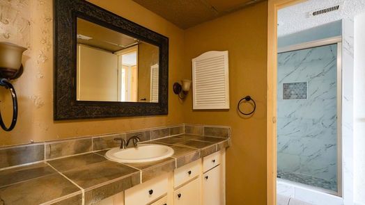 Houston 1-story, 1-bed 10110 Forum West Drive 134-idx