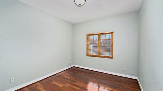 Houston 1-story, 4-bed 6303 Lugary Drive-idx