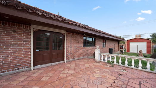 Houston 1-story, 4-bed 6303 Lugary Drive-idx