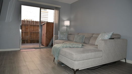 Houston 1-story, 1-bed 6200 Ranchester Drive 215-idx