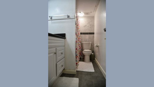 Houston 1-story, 1-bed 6200 Ranchester Drive 215-idx