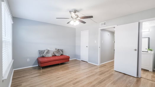 Houston 1-story, 1-bed 6001 Reims Road 305-idx