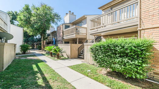 Houston 1-story, 1-bed 6001 Reims Road 305-idx