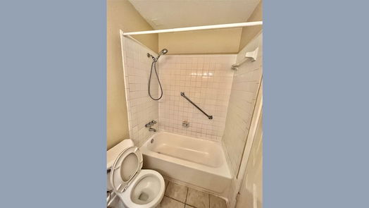 Houston null-story, 2-bed 10211 Sugar Branch Drive 361-idx