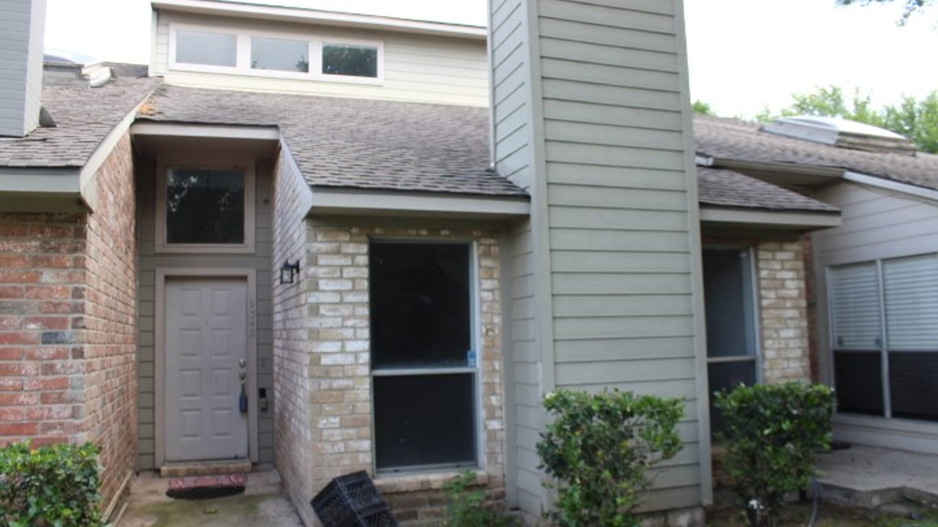 Houston 2-story, 2-bed 9340 Westwood Village Drive 70-idx