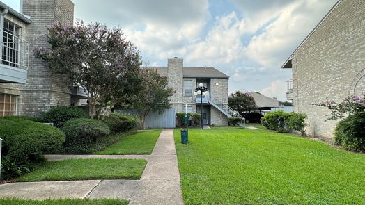 Houston null-story, 2-bed 7400 Bellerive Drive 1004-idx