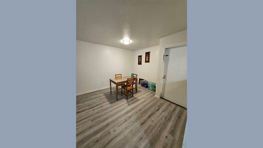 Houston 1-story, 2-bed 10110 Forum West Drive 406-idx