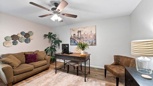 Houston 1-story, 4-bed 7019 Lugary Drive-idx