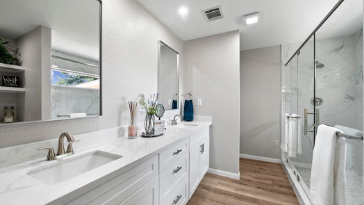 Houston 1-story, 4-bed 7019 Lugary Drive-idx