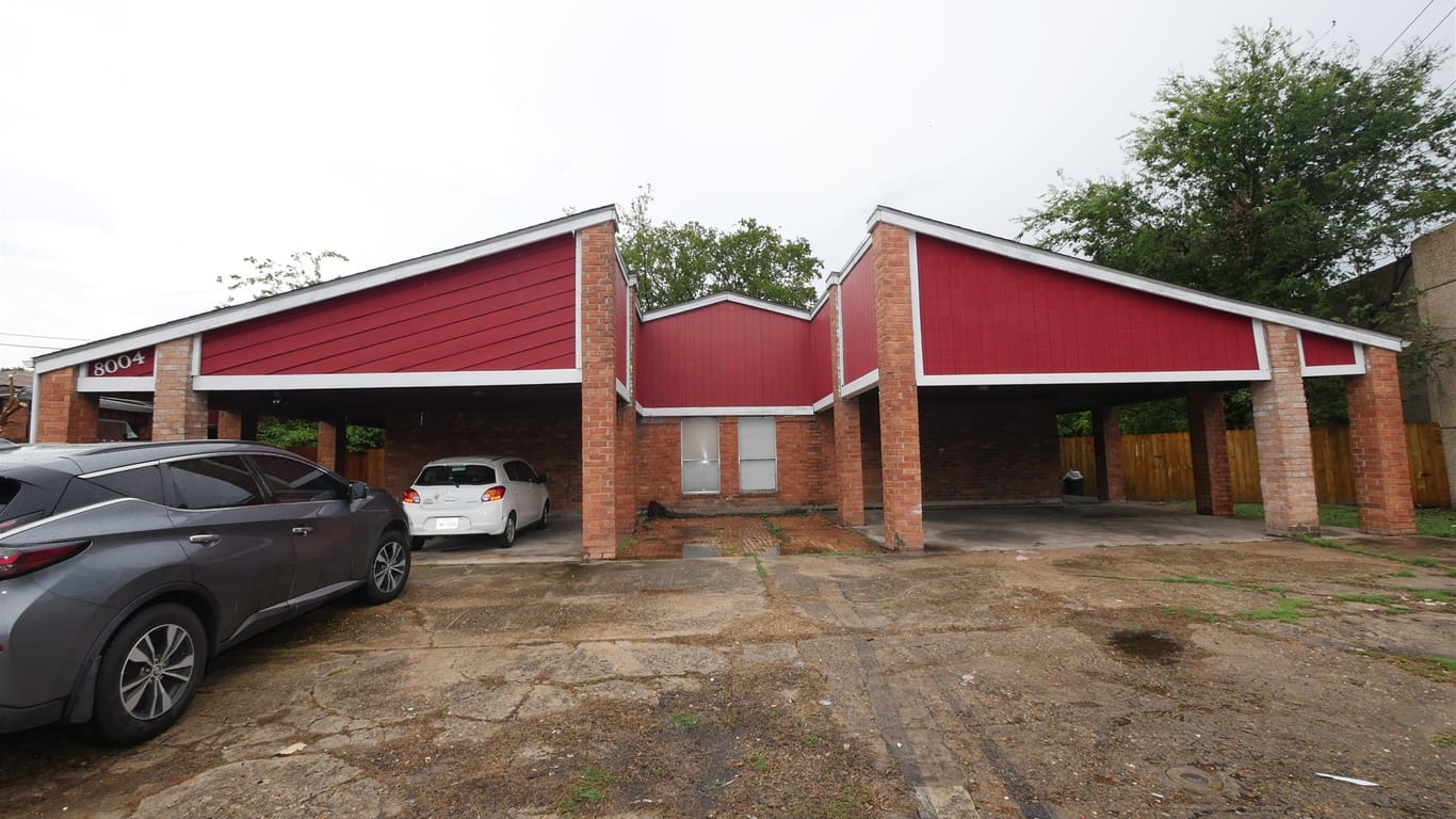 Houston 1-story, 3-bed 8002 Beechnut Street-idx