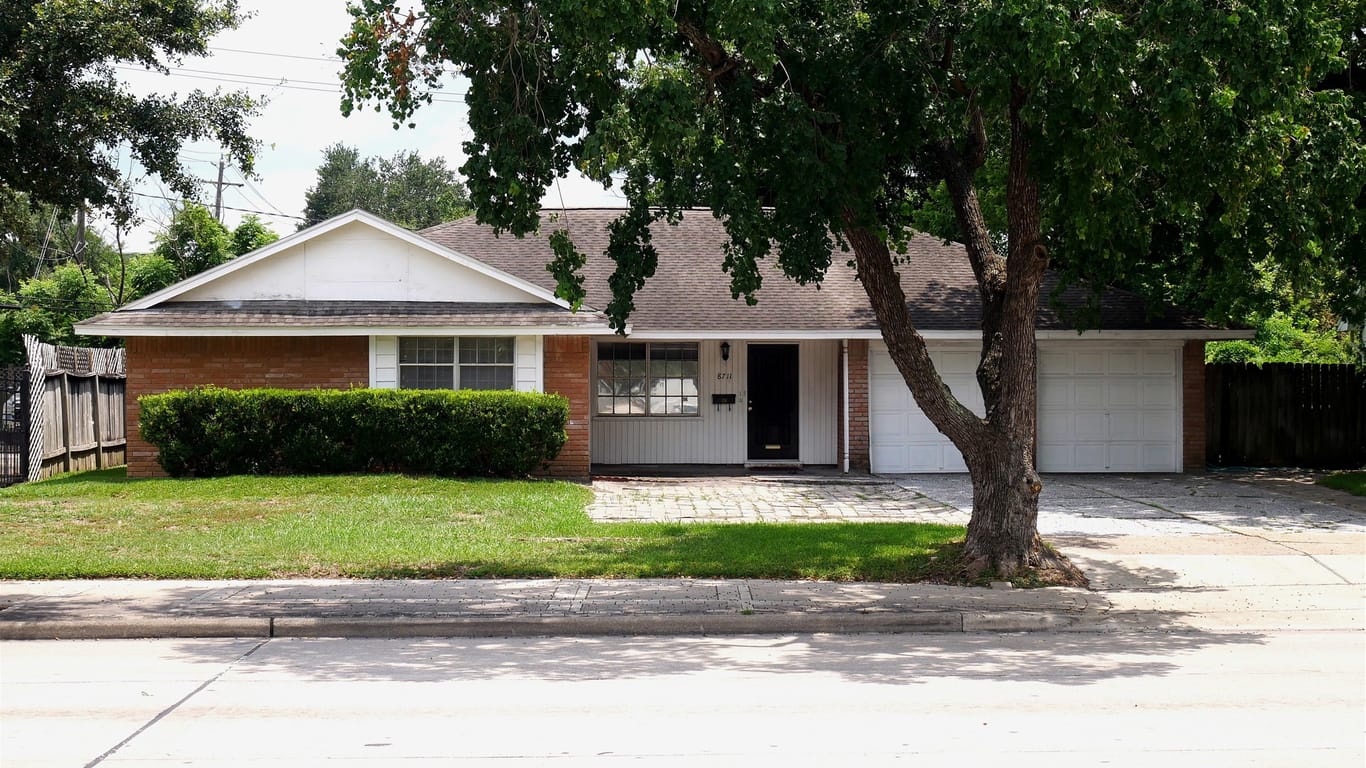 Houston 1-story, 4-bed 8711 Bellaire Boulevard-idx