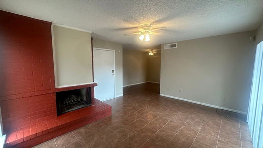 Houston 1-story, 2-bed 10203 Forum Park Drive 210-idx