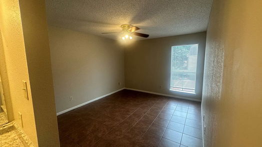 Houston 1-story, 2-bed 10203 Forum Park Drive 210-idx