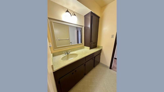 Houston 1-story, 4-bed 8826 Roos Road-idx