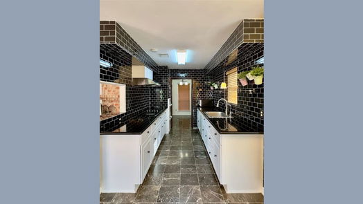 Houston 1-story, 4-bed 8826 Roos Road-idx