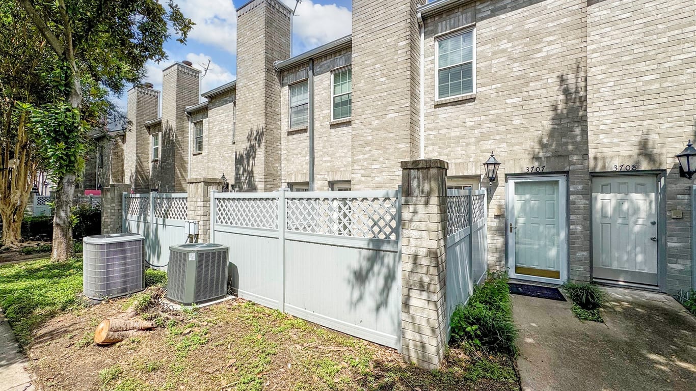 Houston 2-story, 2-bed 6000 Reims Road 3707-idx