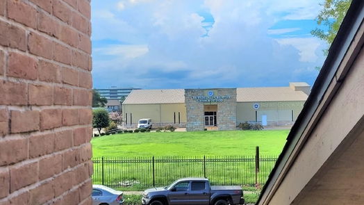Houston 1-story, 1-bed 10211 Sugar Branch Drive 318-idx