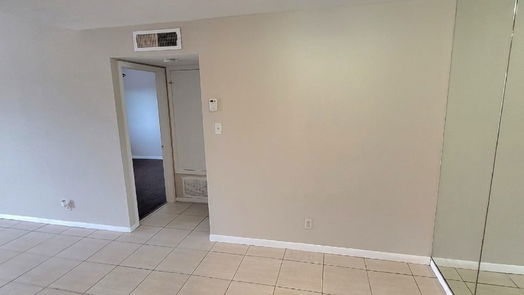 Houston 1-story, 1-bed 10211 Sugar Branch Drive 318-idx