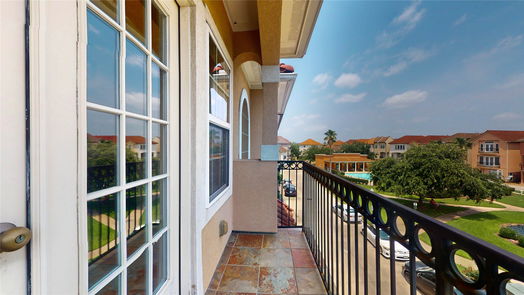 Houston 3-story, 4-bed 7127 Windwater Lagoon-idx