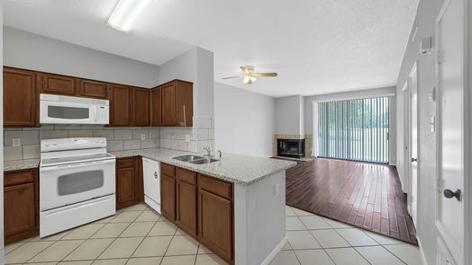 Houston 1-story, 2-bed 8317 Sands Point Drive 197-idx