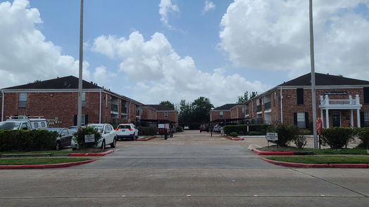 Houston null-story, 2-bed 9201 Clarewood Drive 203-idx