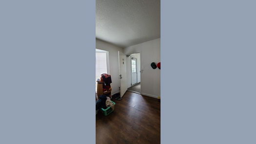 Houston 1-story, 2-bed 9201 Clarewood Drive 203-idx