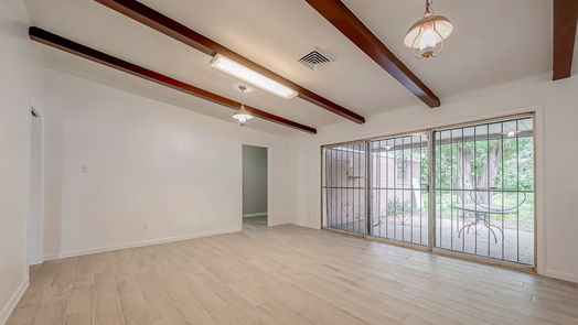 Houston 1-story, 3-bed 8319 Bellaire Boulevard-idx