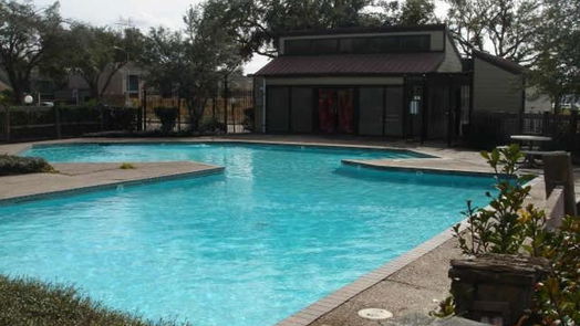 Houston null-story, 2-bed 10110 Forum West 422-idx