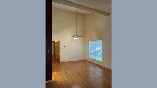 Houston 1-story, 2-bed 9351 Westwood Village Drive 27-idx