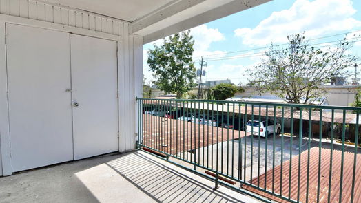 Houston 1-story, 2-bed 9201 Clarewood Drive 227-idx