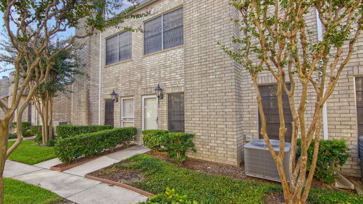 Houston 2-story, 2-bed 7385 Regency Square Court-idx