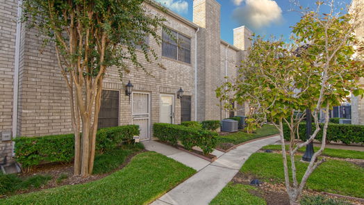 Houston 2-story, 2-bed 7385 Regency Square Court-idx