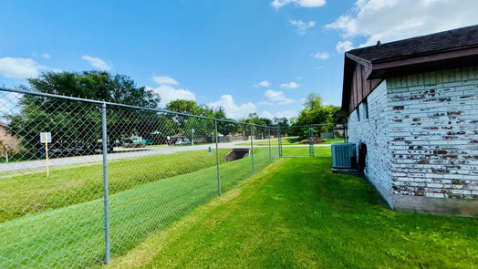 Houston 1-story, 3-bed 602 Beaver Bend Road-idx