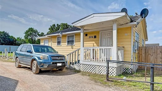 Houston 2-story, 4-bed 204 E Helms Road-idx