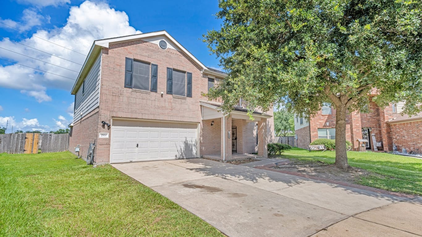 Houston 2-story, 3-bed 2914 Walnut View Court-idx