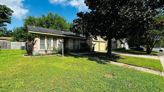 Houston 1-story, 3-bed 13915 Elkwood Drive-idx