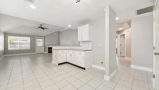 Houston 1-story, 3-bed 12758 Highmanor Drive-idx