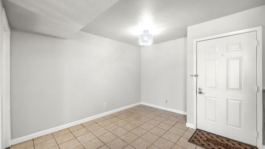 Houston 1-story, 2-bed 206 Plaza Verde Drive D35-idx