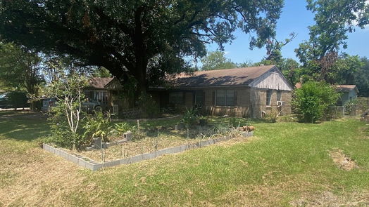 Houston 1-story, 3-bed 1614 Candytuft Court-idx