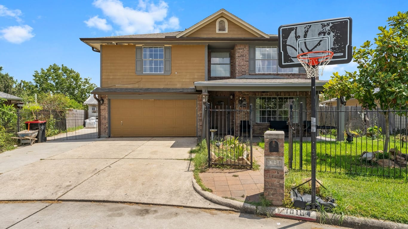 Houston 2-story, 4-bed 10134 Lasaber Court-idx