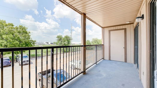 Houston 1-story, 2-bed 212 Plaza Verde Drive 22-idx