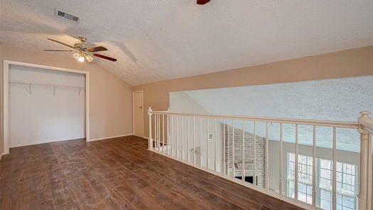 Houston 1-story, 4-bed 10048 Woodico Court-idx