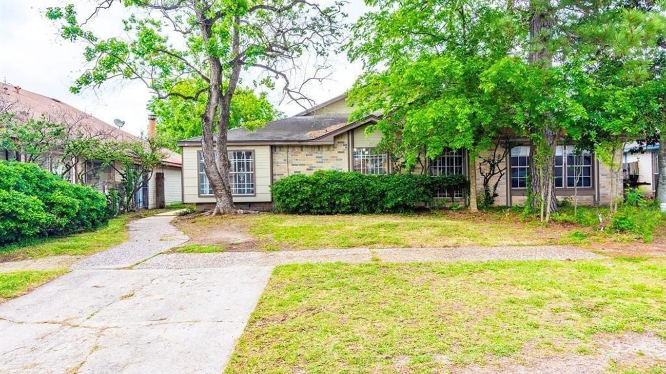 Houston 1-story, 2-bed 10066 Sharpton Drive-idx