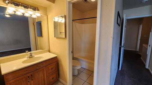 Houston 2-story, 3-bed 12427 W Village Drive B-idx