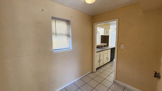Houston 2-story, 3-bed 12427 W Village Drive B-idx